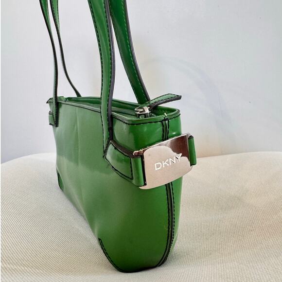 DKNY Y2K Green Leather Shoulder Bag - Picture 5 of 9